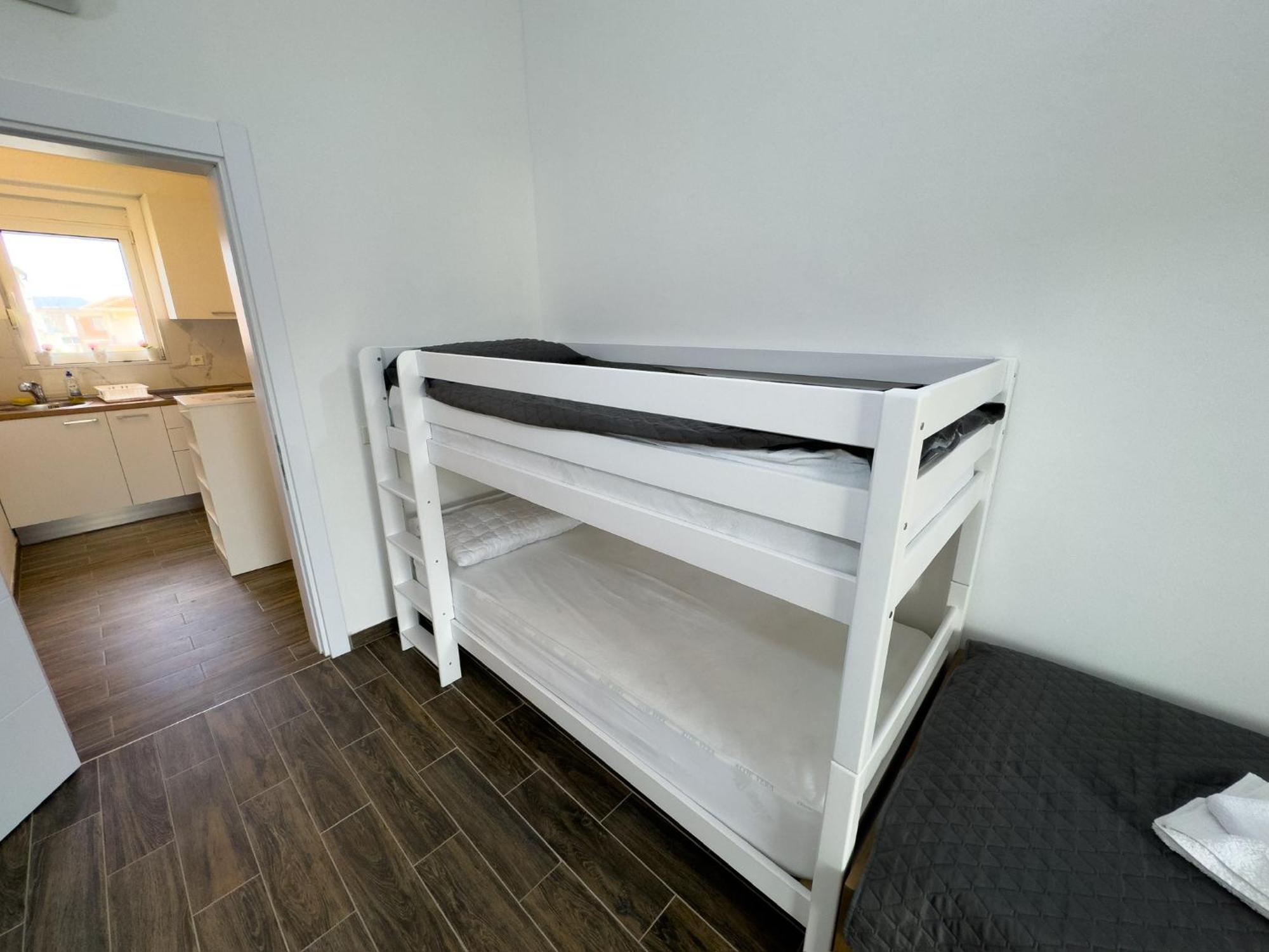Adla Apartmani Ulcinj Exteriör bild