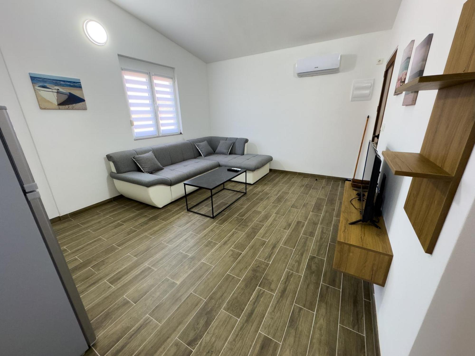 Adla Apartmani Ulcinj Exteriör bild